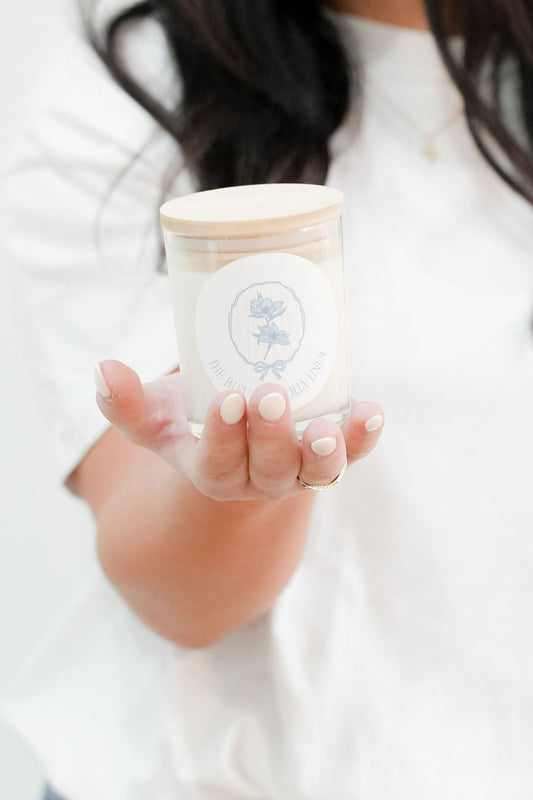 The Bleu Magnolia Linen Candle