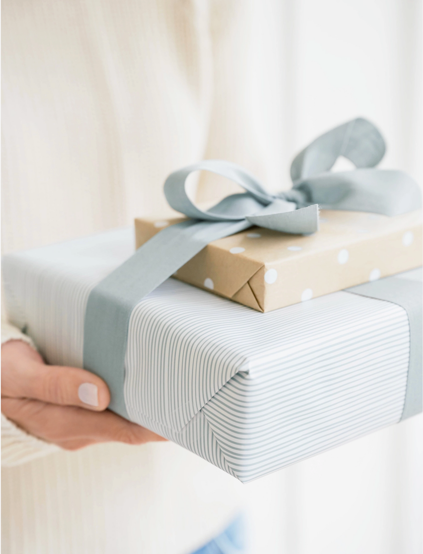 Gift Wrap Roll, Blue Painted Stripe